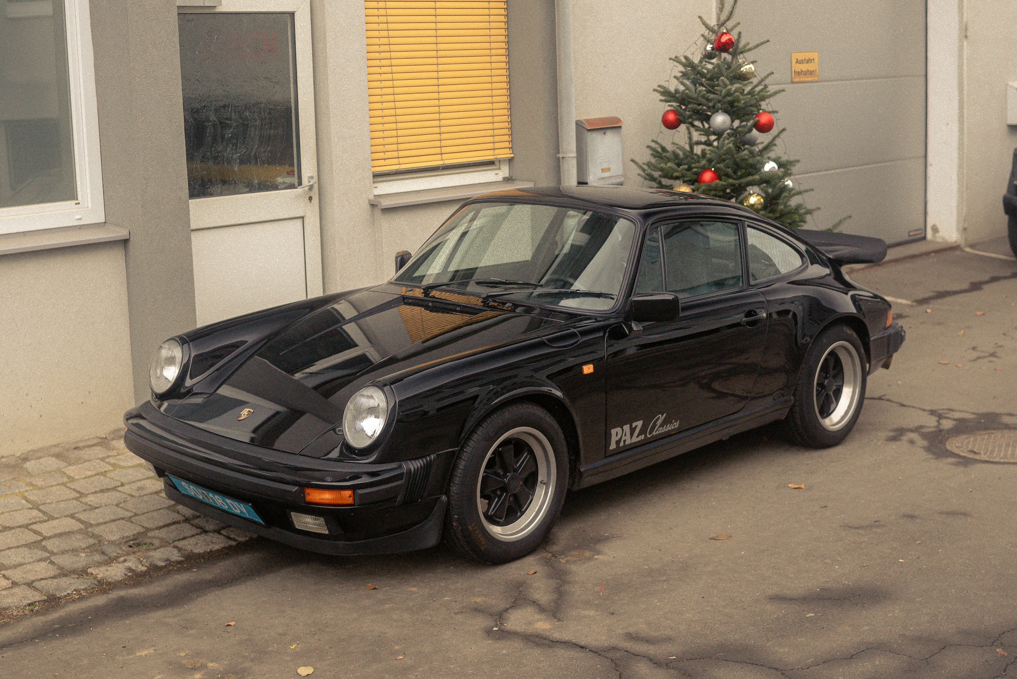Porsche 911 Carrera